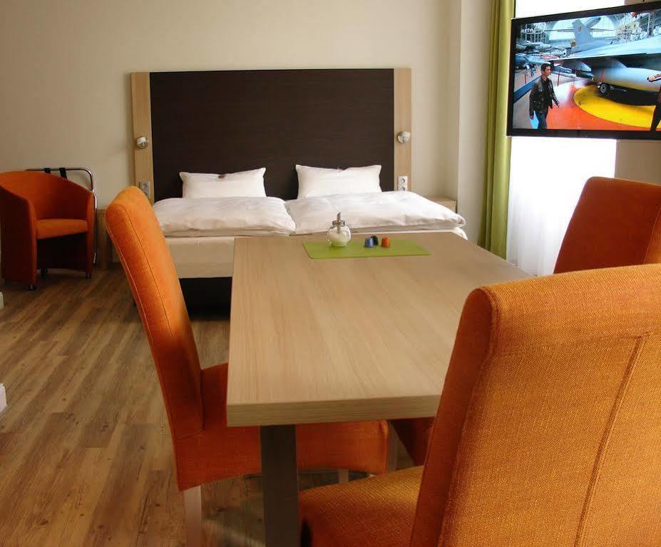 Apartmenthotel Kaiser Karl Бонн Экстерьер фото